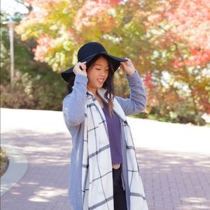 Meet your Posher, Daisy